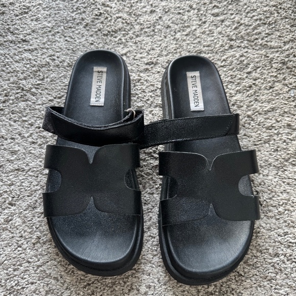 Steve Madden sandals - Picture 1 of 5